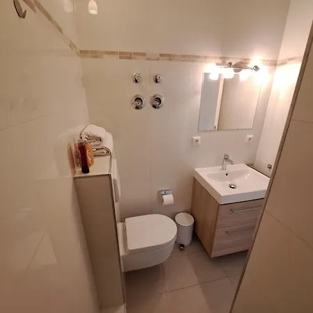 East Park Baumkirchner Str 18 Apartmán
