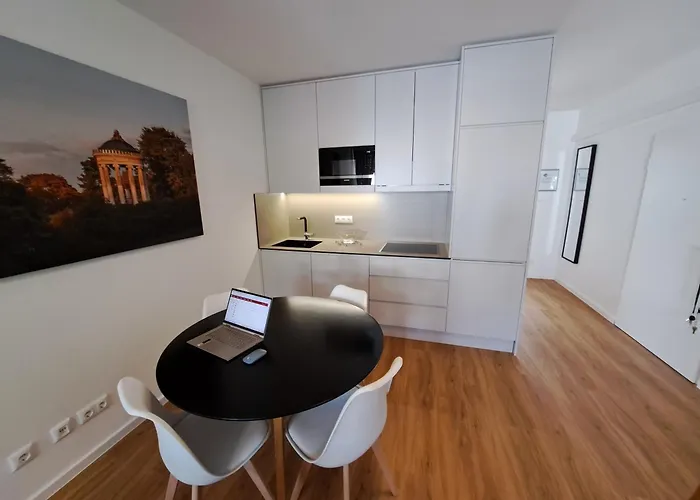 East Park Baumkirchner Str 18 מינכן