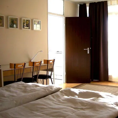 East Park Baumkirchner Str 18 * ميونيخ