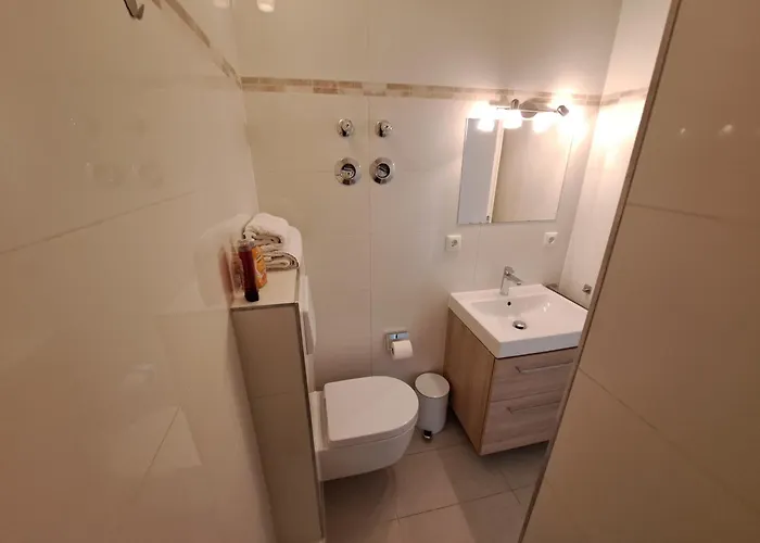East Park Baumkirchner Str 18 Daire