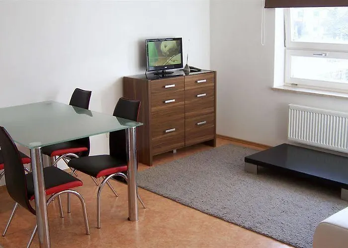 East Park Baumkirchner Str 18 Daire